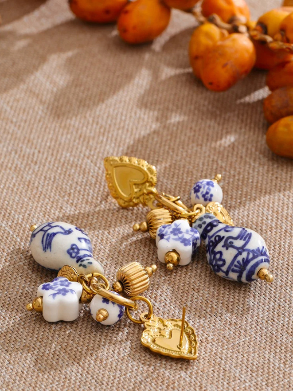 Boucles d’Oreilles Cœur Doré Fleurs Bleues