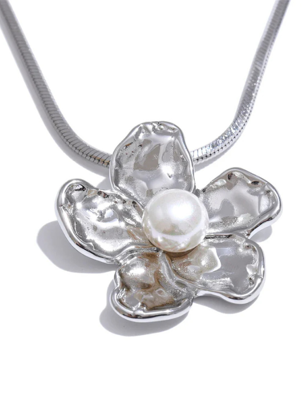 Collier Fleur avec Perle