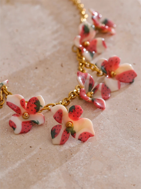 Collier Fleur Fraise