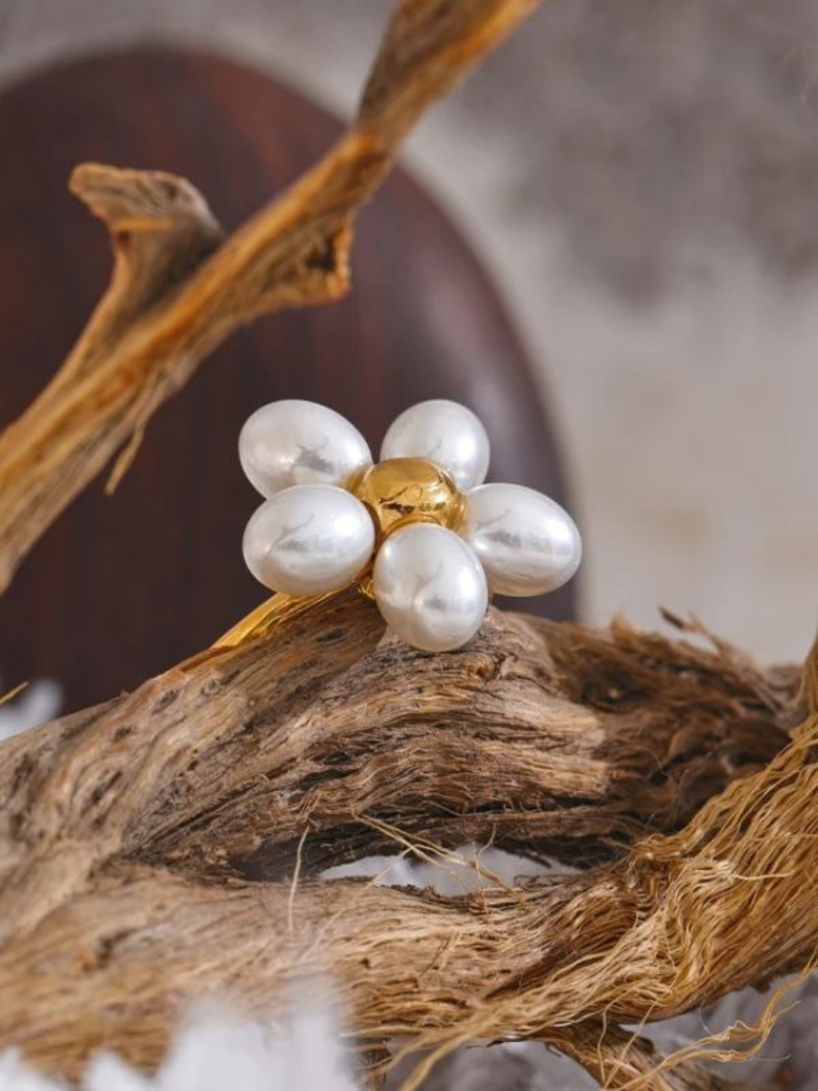 Bague Fleur en Perle