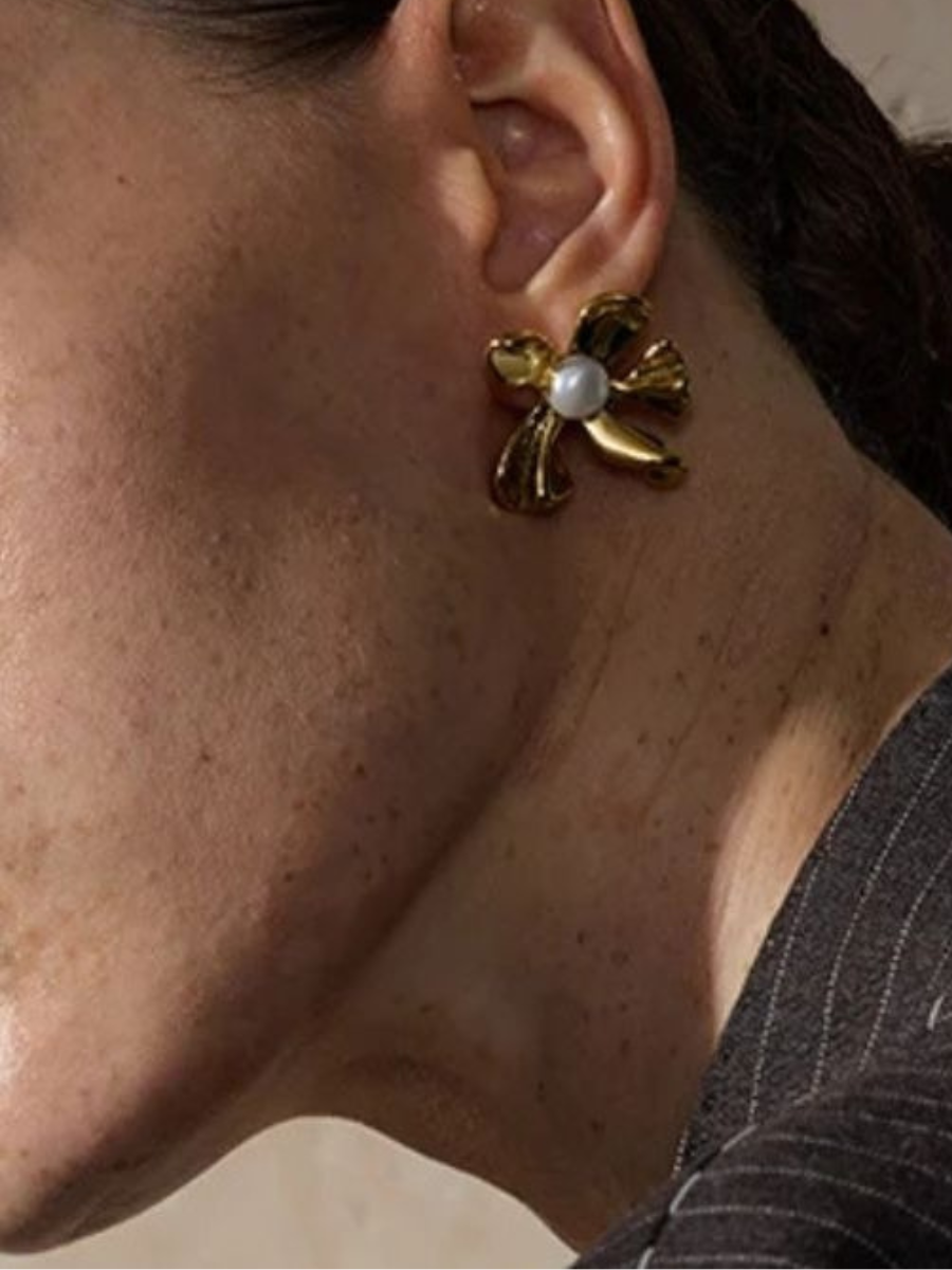 Boucle d’Oreille Fleur Perle
